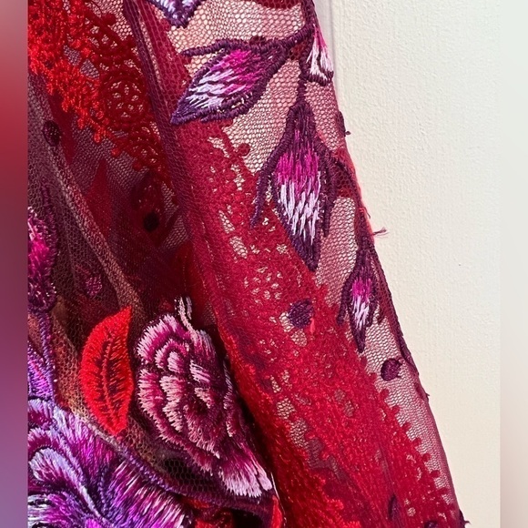 Marchesa Notte Wine Floral Lace Gown - Picture 11 of 16